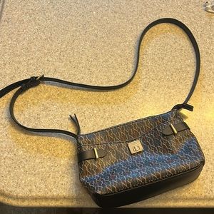 Jones New York Signature   Crossbody bag